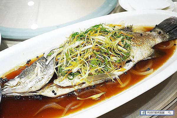 南投住宿【馥麗溫泉大飯店】房間就有超大溫泉池可泡湯/日月潭住宿推薦/日月潭飯店推薦