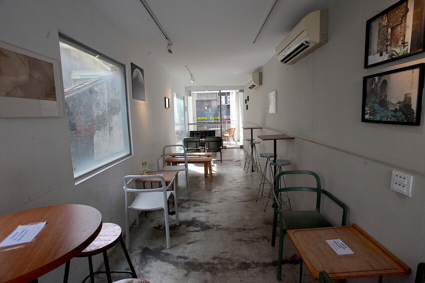 台南市中西區吃。台南市｜中西區。「綠皮開心果 冰淇淋工坊」百年老屋改建成貨櫃屋文青時尚綠皮開心果和&畢式酒精義式冰