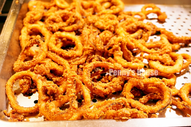 竹北宵夜 - 烤第一 燒烤/炸物攤，太便宜45元的炸雞排！首推蘿蔔糕和烤糯米腸超好吃～～自強南路宵夜（菜單）