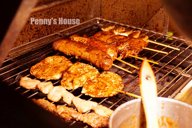 竹北宵夜 - 烤第一 燒烤/炸物攤，太便宜45元的炸雞排！首推蘿蔔糕和烤糯米腸超好吃～～自強南路宵夜（菜單）