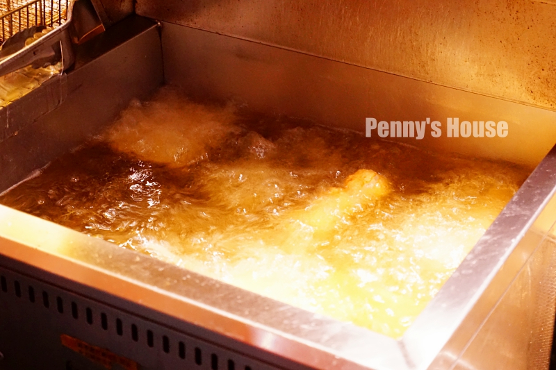 竹北宵夜 - 烤第一 燒烤/炸物攤，太便宜45元的炸雞排！首推蘿蔔糕和烤糯米腸超好吃～～自強南路宵夜（菜單）