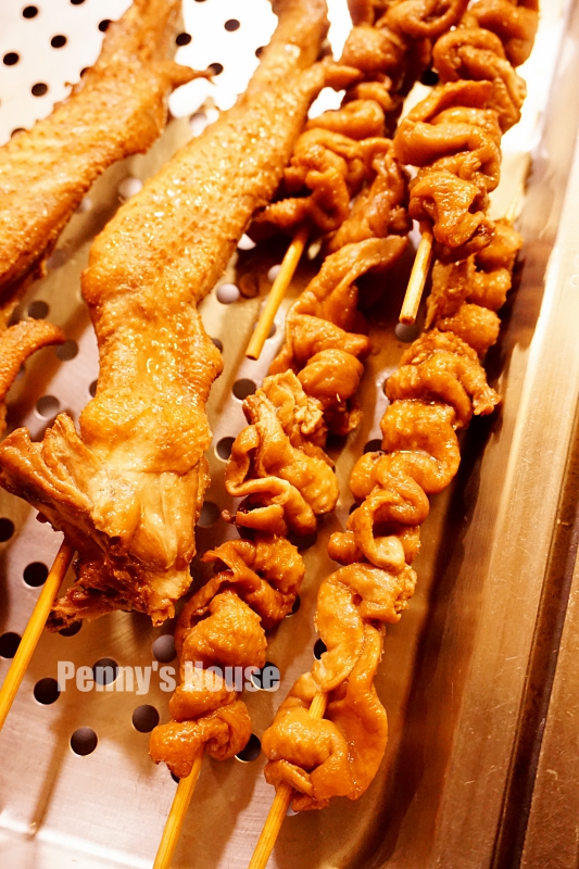 竹北宵夜 - 烤第一 燒烤/炸物攤，太便宜45元的炸雞排！首推蘿蔔糕和烤糯米腸超好吃～～自強南路宵夜（菜單）