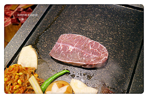 【台北美食】娘子韓食 市民店 ~ 東區韓式烤肉❤️韓式烤牛肉派對/桌邊服務幫你烤到好 - 捷運忠孝敦化站