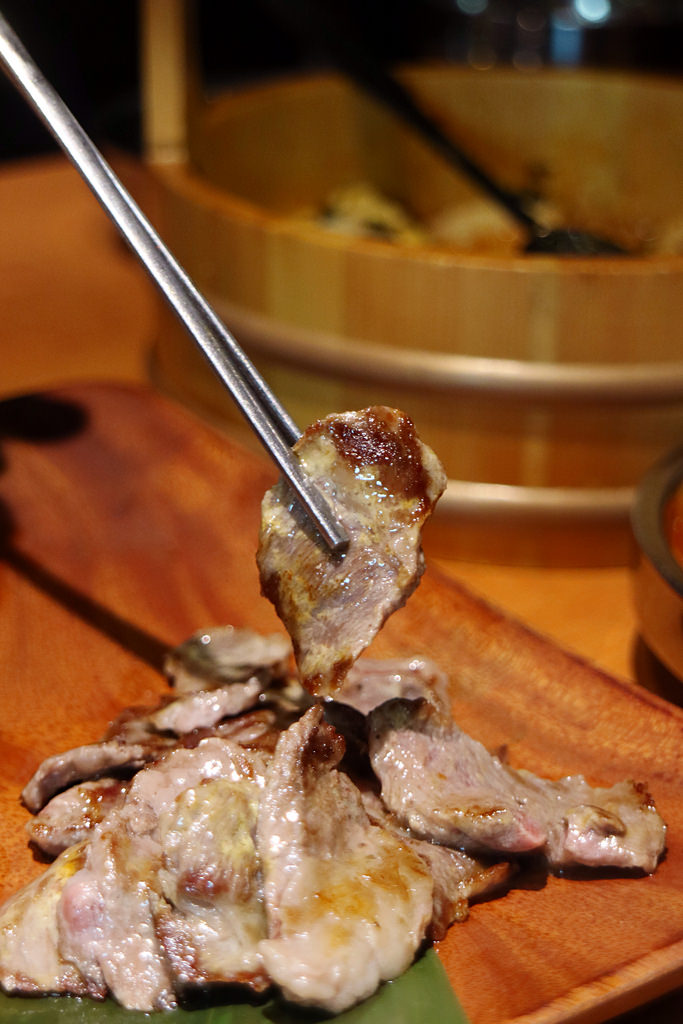 ECD496F2-2070-4AD1-A868-1A0D08F83E13