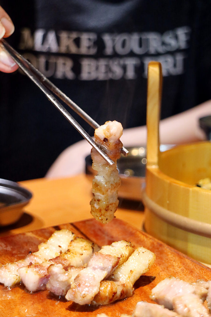 4CFB0703-3E31-43F0-AB80-6E3B2F747EDE