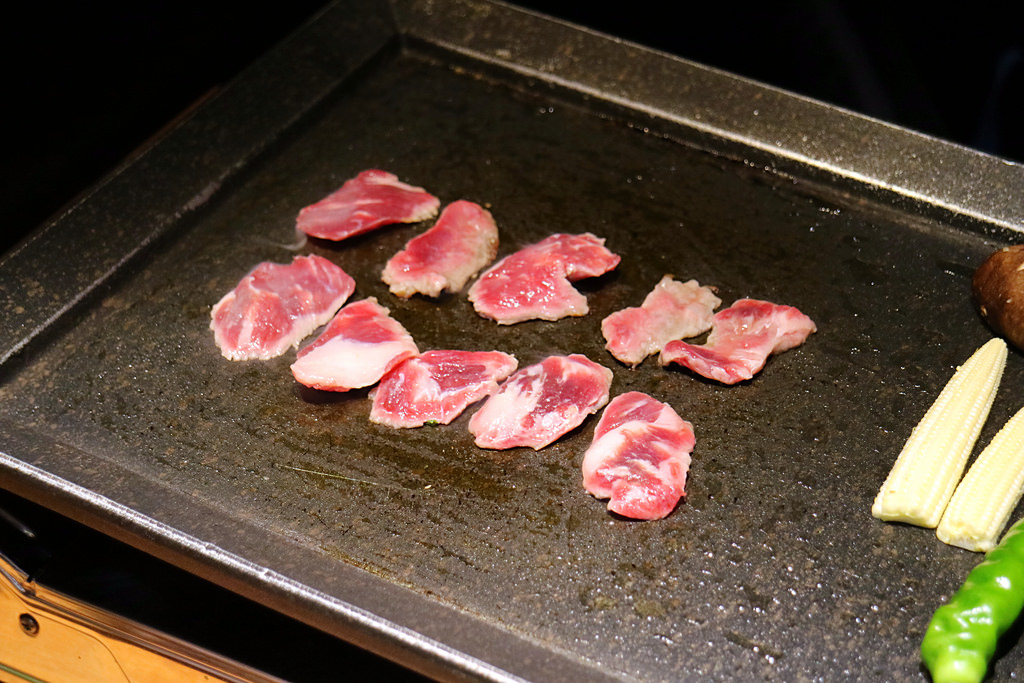 E7C0BADB-D3A4-4E46-909B-9EFCE0DCEA95