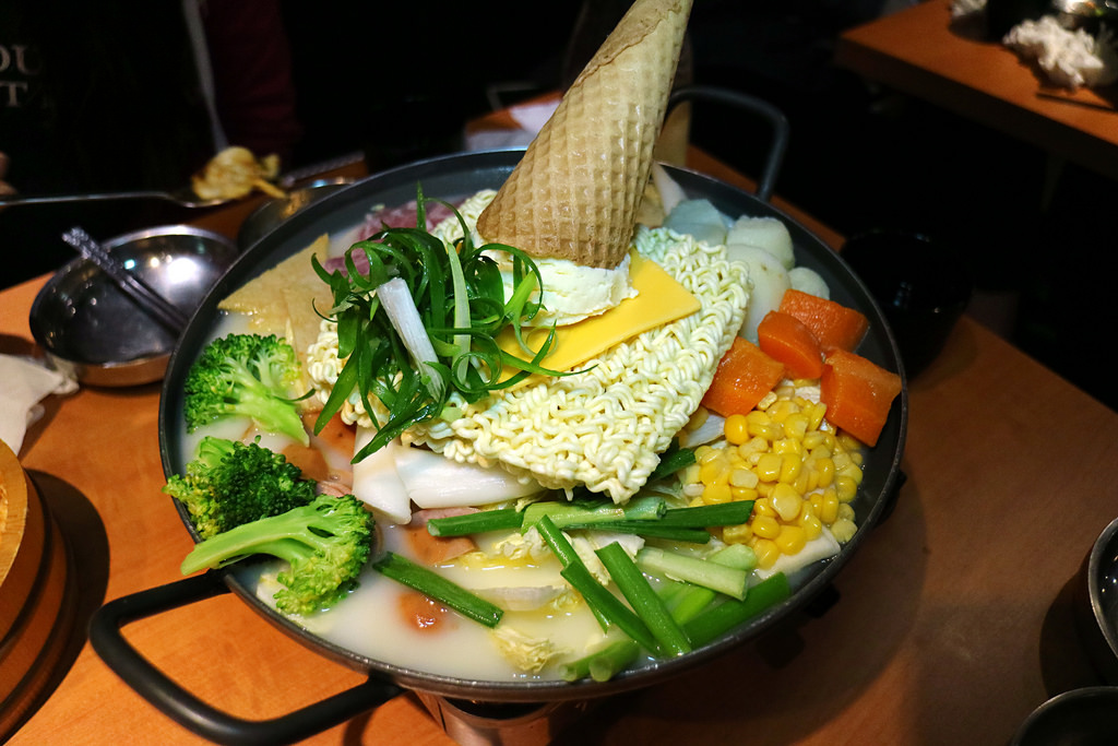 902F4FC3-105A-4EDB-8DCC-1538A200BEE9