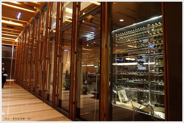 Just Grill-晚-店外-2.JPG Just Grill-晚-店外-2.JPG