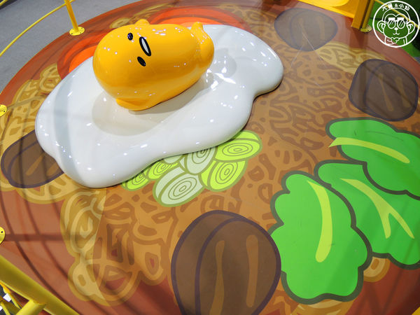 2015蛋黃哥懶得展：期間限定【104.12/18-105.3/6台北･蛋黃哥懶得展 完整揭密大公開】文末抽獎活動