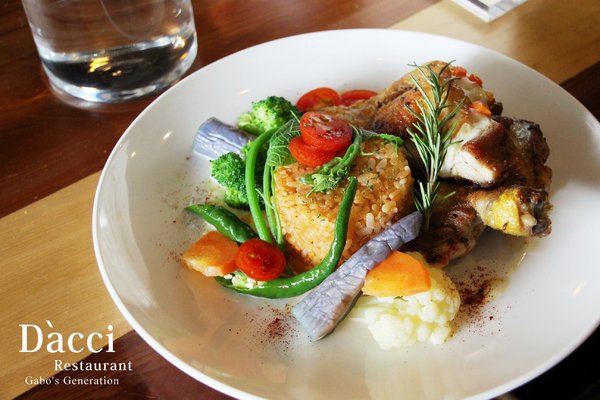 Dacci 打趣法式廚房：【台南】Dacci打趣法式廚房，絕美法式早午餐！硬脆鹹派＆甜點塔都好吃！