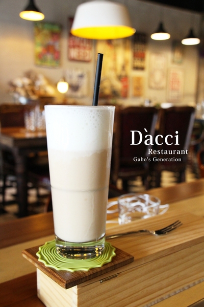 Dacci 打趣法式廚房：【台南】Dacci打趣法式廚房，絕美法式早午餐！硬脆鹹派＆甜點塔都好吃！