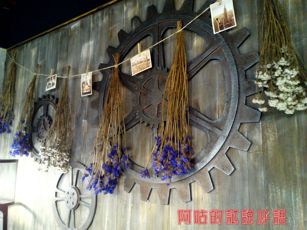 Dacci 打趣法式廚房：【臺南Ω東區】Dacci 打趣，法式廚房。餐點好吃氣氛佳，大推嫩煎鴨胸佐覆巧克力盆子醬