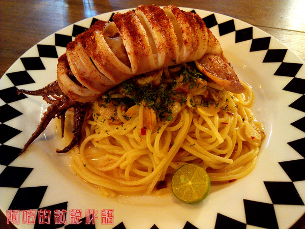 Dacci 打趣法式廚房：【臺南Ω東區】Dacci 打趣，法式廚房。餐點好吃氣氛佳，大推嫩煎鴨胸佐覆巧克力盆子醬