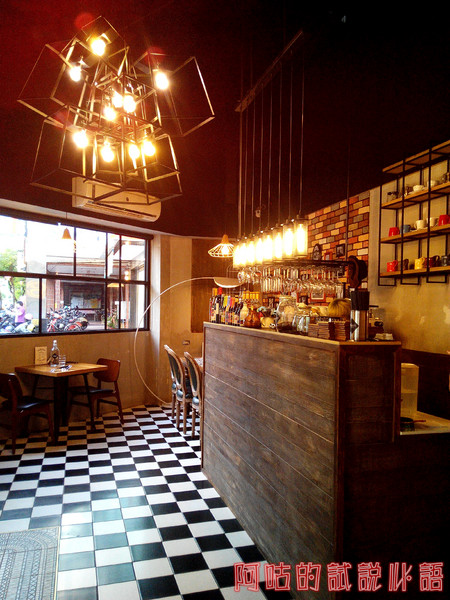 Dacci 打趣法式廚房：【臺南Ω東區】Dacci 打趣，法式廚房。餐點好吃氣氛佳，大推嫩煎鴨胸佐覆巧克力盆子醬