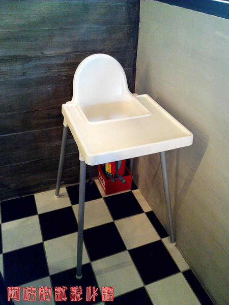 Dacci 打趣法式廚房：【臺南Ω東區】Dacci 打趣，法式廚房。餐點好吃氣氛佳，大推嫩煎鴨胸佐覆巧克力盆子醬