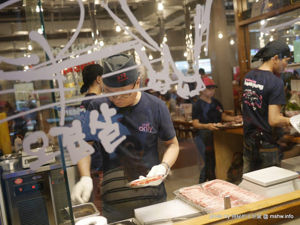 姜虎東678白丁烤肉:【食記】台中姜虎東678白丁韓國傳統烤肉台中店@北屯漢口幫美食廣場 : 世界第一BBQ?嗯,這裡的食材跟醬料都比在韓國首爾要好吃的多了…也比林佳龍有誠意喔! 姜虎東678白丁烤肉:【食記】台中姜虎東678白丁韓國傳統烤肉台中店@北屯漢口幫美食廣場 : 世界第一BBQ?嗯,這裡的食材跟醬料都比在韓國首爾要好吃的多了…也比林佳龍有誠意喔!