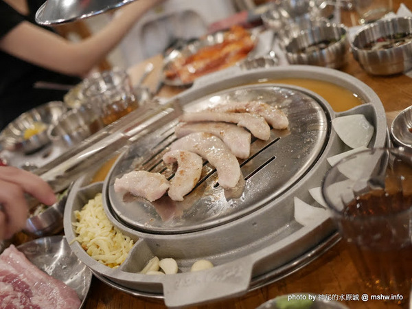 姜虎東678白丁烤肉:【食記】台中姜虎東678白丁韓國傳統烤肉台中店@北屯漢口幫美食廣場 : 世界第一BBQ?嗯,這裡的食材跟醬料都比在韓國首爾要好吃的多了…也比林佳龍有誠意喔! 姜虎東678白丁烤肉:【食記】台中姜虎東678白丁韓國傳統烤肉台中店@北屯漢口幫美食廣場 : 世界第一BBQ?嗯,這裡的食材跟醬料都比在韓國首爾要好吃的多了…也比林佳龍有誠意喔!