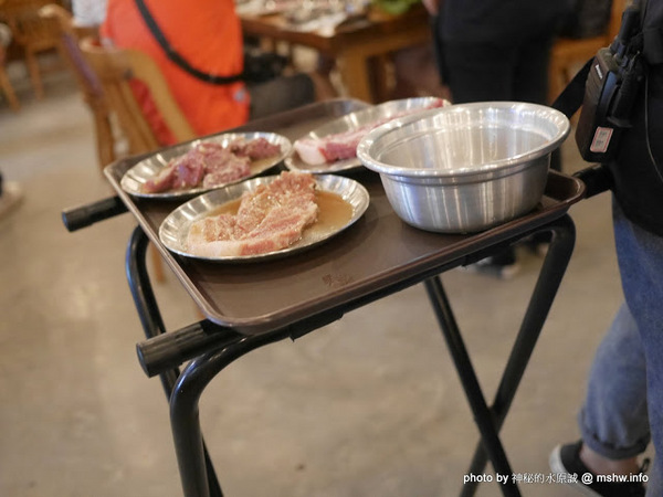 姜虎東678白丁烤肉:【食記】台中姜虎東678白丁韓國傳統烤肉台中店@北屯漢口幫美食廣場 : 世界第一BBQ?嗯,這裡的食材跟醬料都比在韓國首爾要好吃的多了…也比林佳龍有誠意喔! 姜虎東678白丁烤肉:【食記】台中姜虎東678白丁韓國傳統烤肉台中店@北屯漢口幫美食廣場 : 世界第一BBQ?嗯,這裡的食材跟醬料都比在韓國首爾要好吃的多了…也比林佳龍有誠意喔!