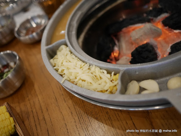 姜虎東678白丁烤肉:【食記】台中姜虎東678白丁韓國傳統烤肉台中店@北屯漢口幫美食廣場 : 世界第一BBQ?嗯,這裡的食材跟醬料都比在韓國首爾要好吃的多了…也比林佳龍有誠意喔! 姜虎東678白丁烤肉:【食記】台中姜虎東678白丁韓國傳統烤肉台中店@北屯漢口幫美食廣場 : 世界第一BBQ?嗯,這裡的食材跟醬料都比在韓國首爾要好吃的多了…也比林佳龍有誠意喔!