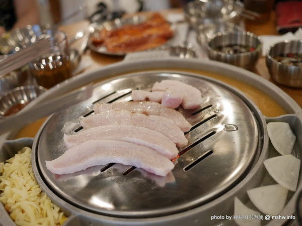 姜虎東678白丁烤肉:【食記】台中姜虎東678白丁韓國傳統烤肉台中店@北屯漢口幫美食廣場 : 世界第一BBQ?嗯,這裡的食材跟醬料都比在韓國首爾要好吃的多了…也比林佳龍有誠意喔! 姜虎東678白丁烤肉:【食記】台中姜虎東678白丁韓國傳統烤肉台中店@北屯漢口幫美食廣場 : 世界第一BBQ?嗯,這裡的食材跟醬料都比在韓國首爾要好吃的多了…也比林佳龍有誠意喔!