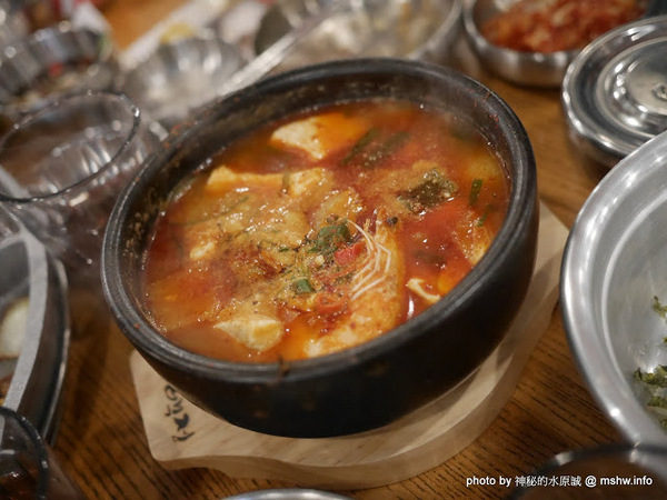 姜虎東678白丁烤肉:【食記】台中姜虎東678白丁韓國傳統烤肉台中店@北屯漢口幫美食廣場 : 世界第一BBQ?嗯,這裡的食材跟醬料都比在韓國首爾要好吃的多了…也比林佳龍有誠意喔! 姜虎東678白丁烤肉:【食記】台中姜虎東678白丁韓國傳統烤肉台中店@北屯漢口幫美食廣場 : 世界第一BBQ?嗯,這裡的食材跟醬料都比在韓國首爾要好吃的多了…也比林佳龍有誠意喔!