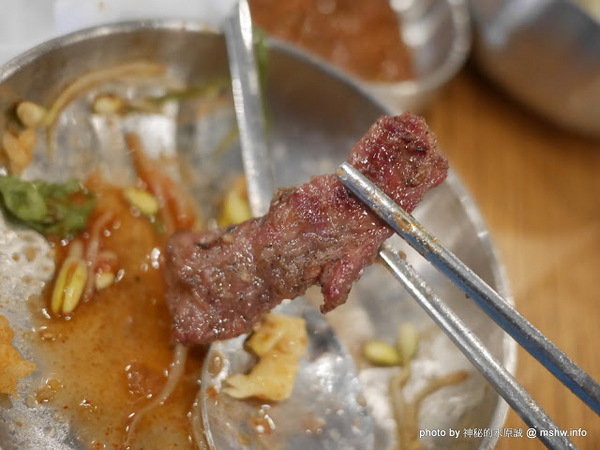 姜虎東678白丁烤肉:【食記】台中姜虎東678白丁韓國傳統烤肉台中店@北屯漢口幫美食廣場 : 世界第一BBQ?嗯,這裡的食材跟醬料都比在韓國首爾要好吃的多了…也比林佳龍有誠意喔! 姜虎東678白丁烤肉:【食記】台中姜虎東678白丁韓國傳統烤肉台中店@北屯漢口幫美食廣場 : 世界第一BBQ?嗯,這裡的食材跟醬料都比在韓國首爾要好吃的多了…也比林佳龍有誠意喔!