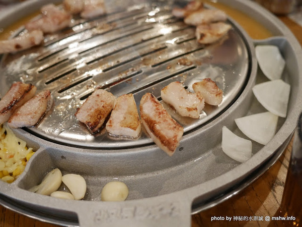 姜虎東678白丁烤肉:【食記】台中姜虎東678白丁韓國傳統烤肉台中店@北屯漢口幫美食廣場 : 世界第一BBQ?嗯,這裡的食材跟醬料都比在韓國首爾要好吃的多了…也比林佳龍有誠意喔! 姜虎東678白丁烤肉:【食記】台中姜虎東678白丁韓國傳統烤肉台中店@北屯漢口幫美食廣場 : 世界第一BBQ?嗯,這裡的食材跟醬料都比在韓國首爾要好吃的多了…也比林佳龍有誠意喔!