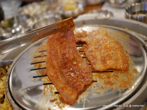 姜虎東678白丁烤肉:【食記】台中姜虎東678白丁韓國傳統烤肉台中店@北屯漢口幫美食廣場 : 世界第一BBQ?嗯,這裡的食材跟醬料都比在韓國首爾要好吃的多了…也比林佳龍有誠意喔! 姜虎東678白丁烤肉:【食記】台中姜虎東678白丁韓國傳統烤肉台中店@北屯漢口幫美食廣場 : 世界第一BBQ?嗯,這裡的食材跟醬料都比在韓國首爾要好吃的多了…也比林佳龍有誠意喔!