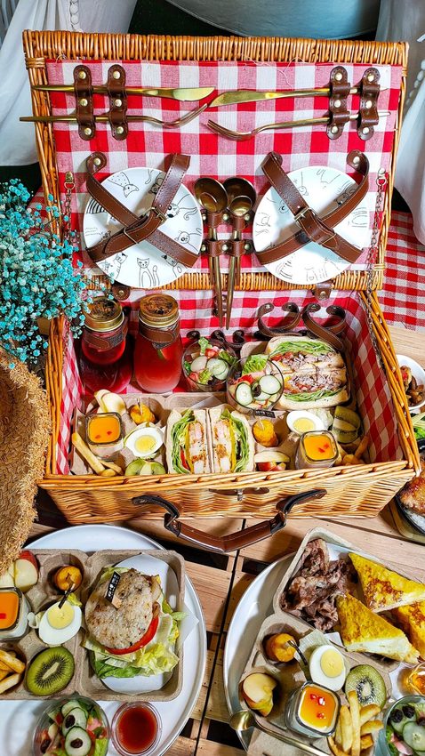 桃園同安街美食-放慢腳步-不能出外踏青的時候，就來這裡野餐吧!!餐點非常好吃呢~  (邀約) @民宿女王芽月-美食.旅遊.全台趴趴走