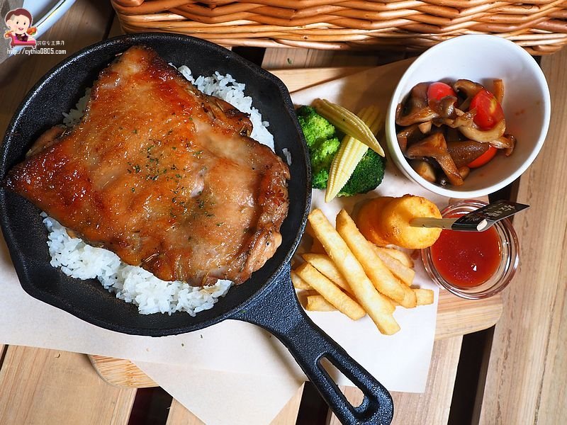 桃園同安街美食-放慢腳步-不能出外踏青的時候，就來這裡野餐吧!!餐點非常好吃呢~  (邀約) @民宿女王芽月-美食.旅遊.全台趴趴走