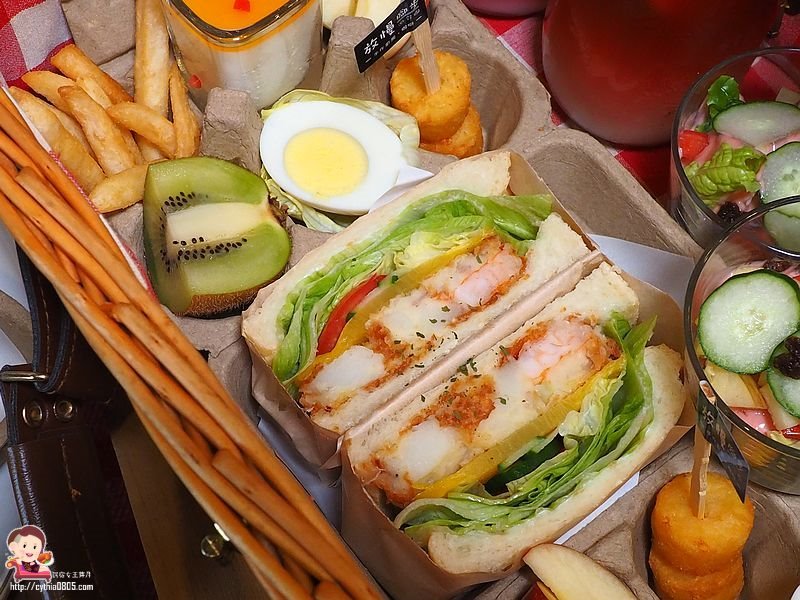 桃園同安街美食-放慢腳步-不能出外踏青的時候，就來這裡野餐吧!!餐點非常好吃呢~  (邀約) @民宿女王芽月-美食.旅遊.全台趴趴走