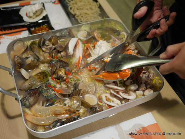 OMAYA春川炒雞(台中公益店)：【食記】台中OMAYA春川炒雞-台中公益店@西區公益公園 : 數大就是美？!沒有乳溝起司的釜山巨無霸海鮮盆