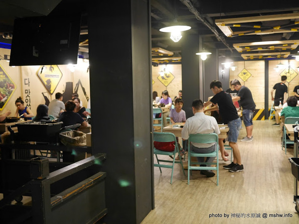 OMAYA春川炒雞(台中公益店)：【食記】台中OMAYA春川炒雞-台中公益店@西區公益公園 : 數大就是美？!沒有乳溝起司的釜山巨無霸海鮮盆