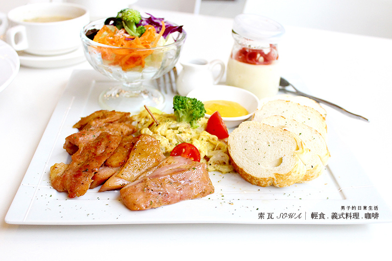 IMG_5594-1.jpg IMG_5594-1.jpg