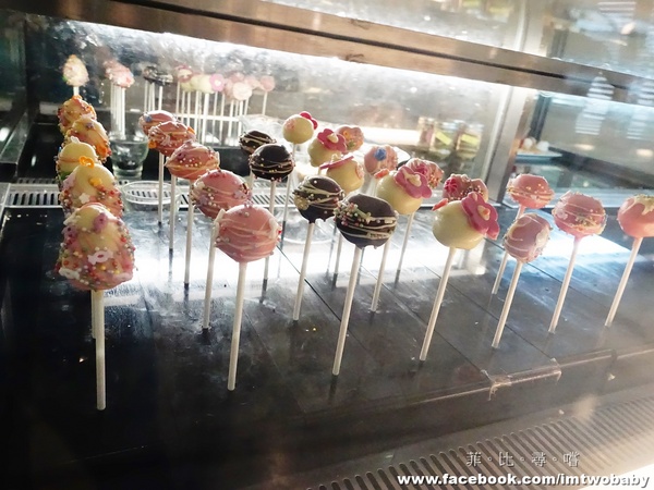 HERDOR Tea House 禾多:【捷運美食】HERDOR Tea House 禾多義式花茶餐廳 少女系甜點夢幻指數破錶 春季新餐點上市囉~~