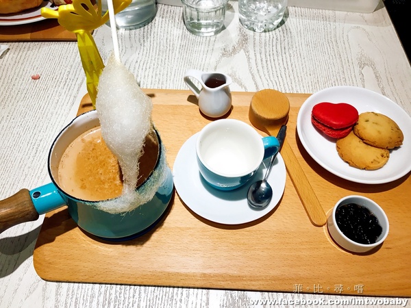 HERDOR Tea House 禾多:【捷運美食】HERDOR Tea House 禾多義式花茶餐廳 少女系甜點夢幻指數破錶 春季新餐點上市囉~~