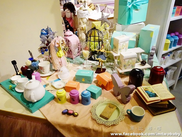 HERDOR Tea House 禾多:【捷運美食】HERDOR Tea House 禾多義式花茶餐廳 少女系甜點夢幻指數破錶 春季新餐點上市囉~~