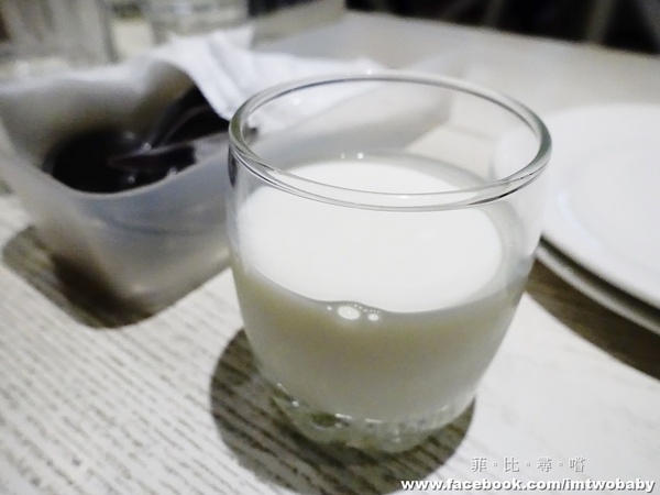 HERDOR Tea House 禾多:【捷運美食】HERDOR Tea House 禾多義式花茶餐廳 少女系甜點夢幻指數破錶 春季新餐點上市囉~~