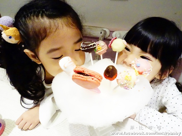 HERDOR Tea House 禾多:【捷運美食】HERDOR Tea House 禾多義式花茶餐廳 少女系甜點夢幻指數破錶 春季新餐點上市囉~~