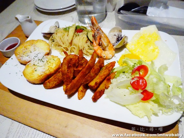 HERDOR Tea House 禾多:【捷運美食】HERDOR Tea House 禾多義式花茶餐廳 少女系甜點夢幻指數破錶 春季新餐點上市囉~~