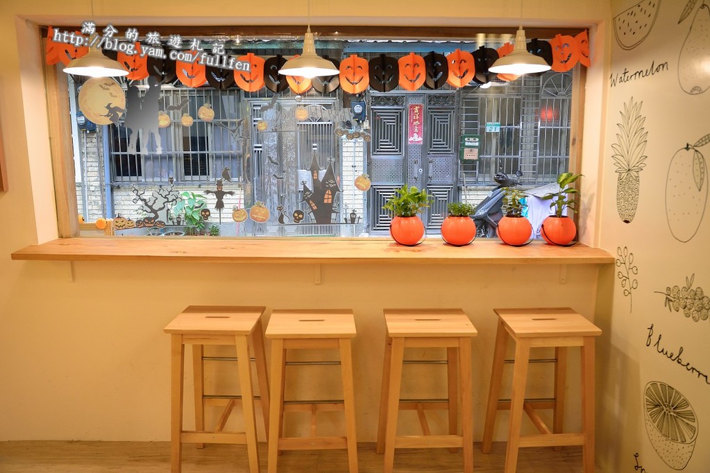 【台北食記】萬華乳菓在一起。CP值爆表鮮味果昔飲品。Smoothies