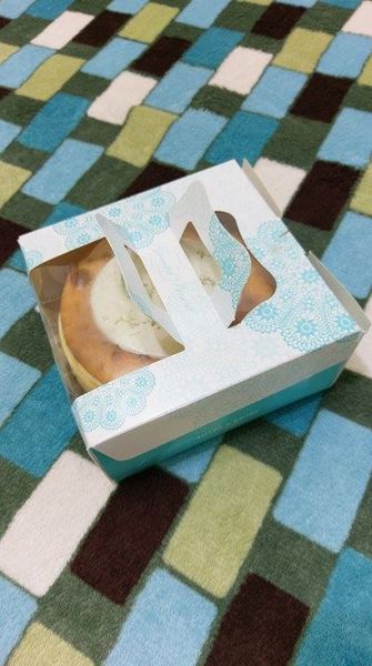 10 Square Cafe:10 Square Cafe-想來個悠閒下午茶或是品嘗手工甜點嗎? 現在也能藉由宅配蛋糕、常溫禮盒 輕鬆取得