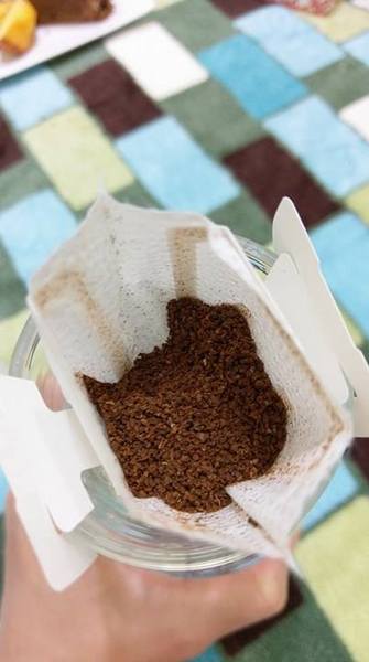 10 Square Cafe:10 Square Cafe-想來個悠閒下午茶或是品嘗手工甜點嗎? 現在也能藉由宅配蛋糕、常溫禮盒 輕鬆取得