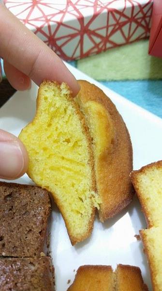 10 Square Cafe:10 Square Cafe-想來個悠閒下午茶或是品嘗手工甜點嗎? 現在也能藉由宅配蛋糕、常溫禮盒 輕鬆取得