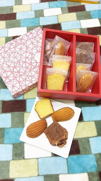 10 Square Cafe：10 Square Cafe-想來個悠閒下午茶或是品嘗手工甜點嗎？  現在也能藉由宅配蛋糕、常溫禮盒  輕鬆取得