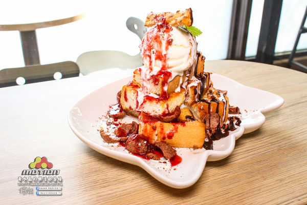 摩迅複合式餐飲(桃園大業店)│桃園市/民光東路(桃園咖啡、輕食好所在,3C產品檢修好幫手)