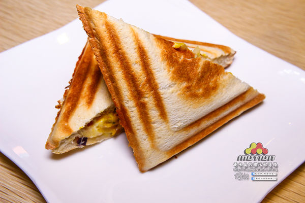 摩迅複合式餐飲(桃園大業店)│桃園市/民光東路(桃園咖啡、輕食好所在,3C產品檢修好幫手)