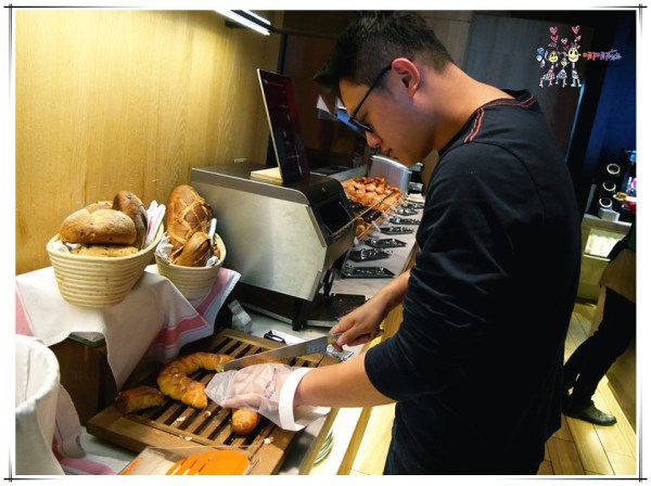 老爺行旅,台南住宿,黑板,虹牌油漆主題房,虹牌油漆,台南旅遊