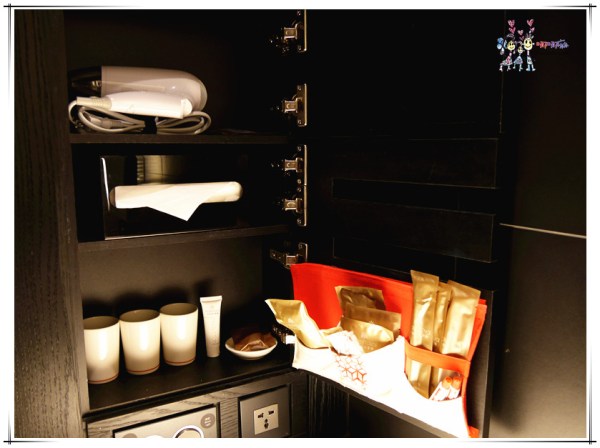 老爺行旅,台南住宿,黑板,虹牌油漆主題房,虹牌油漆,台南旅遊