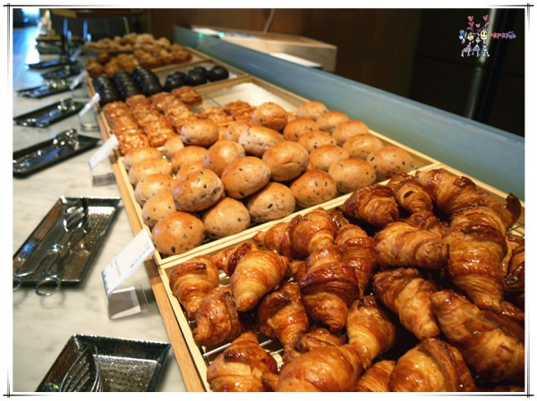 老爺行旅,台南住宿,黑板,虹牌油漆主題房,虹牌油漆,台南旅遊